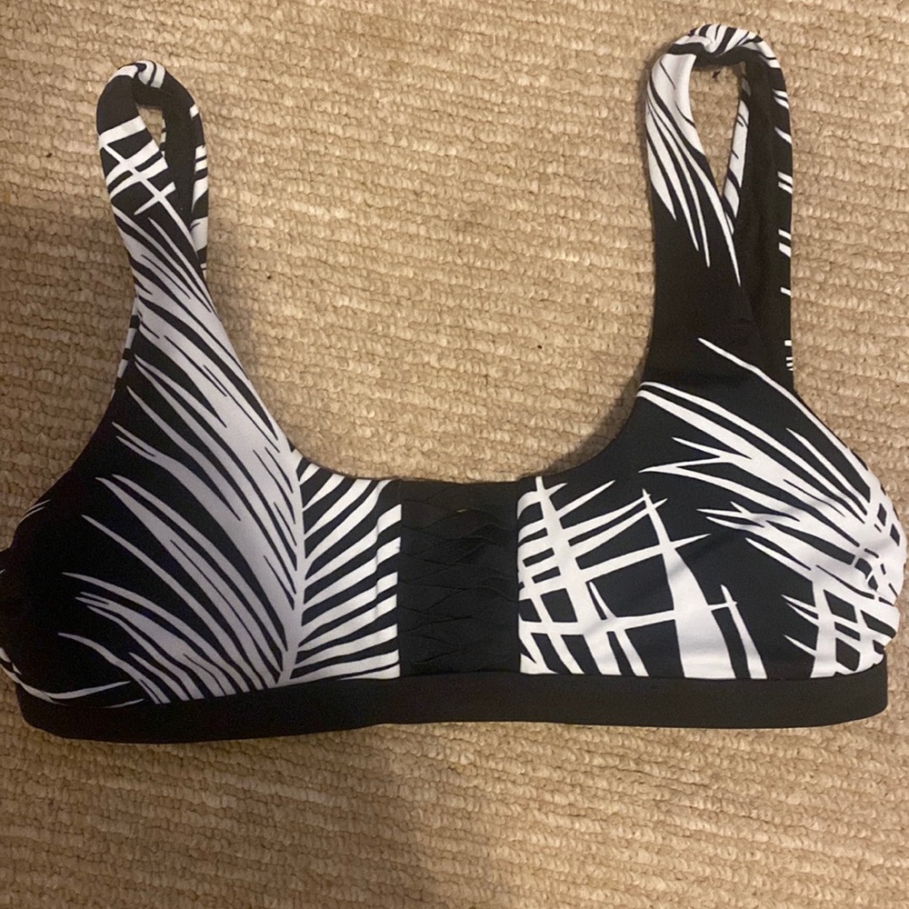ATHLETA